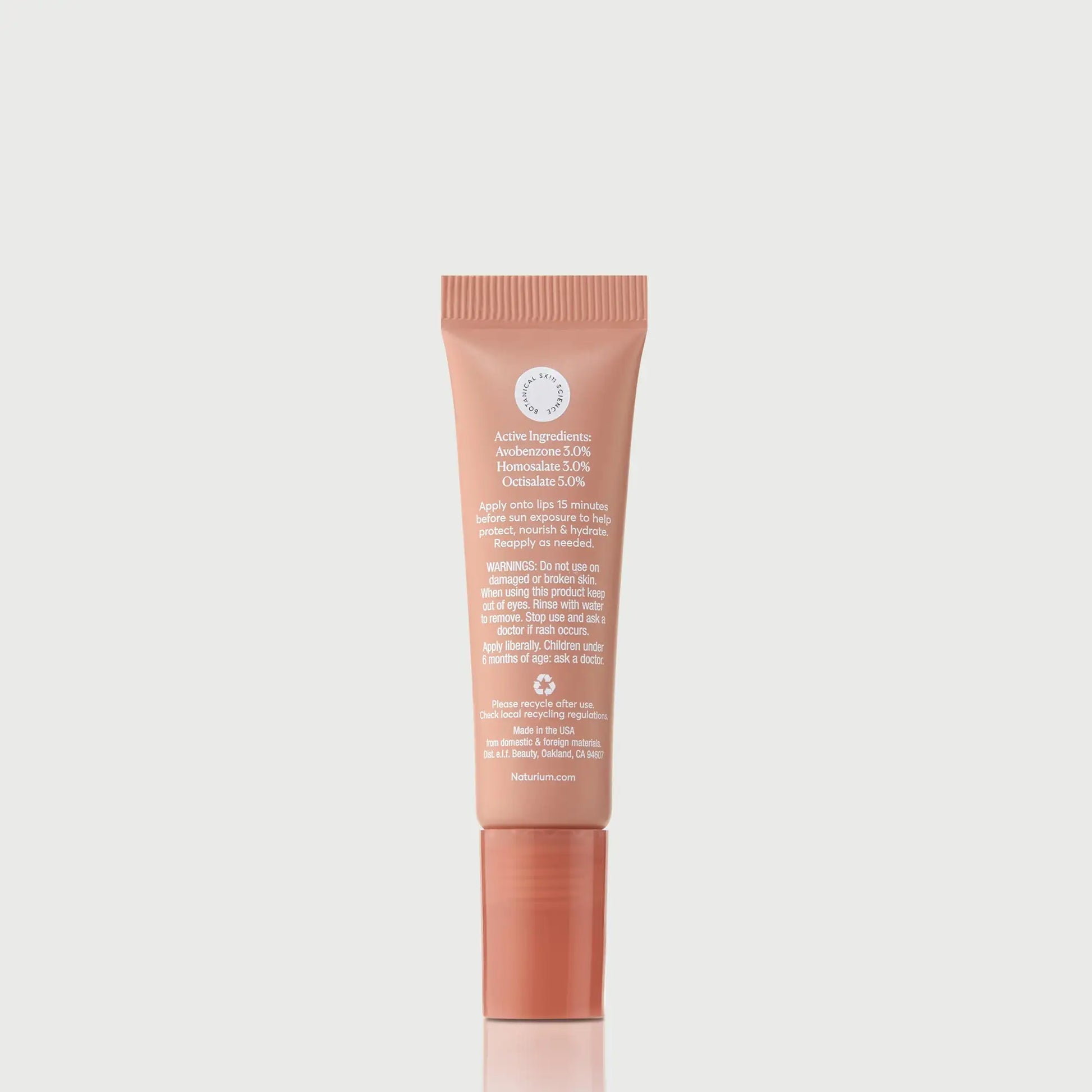 phyto-glow-lip-balm-spf-45-getaway-r8 NATR-10126_PhytoGlow_SPF_Getaway_primary_capon_back_bonebkgd_1.webp