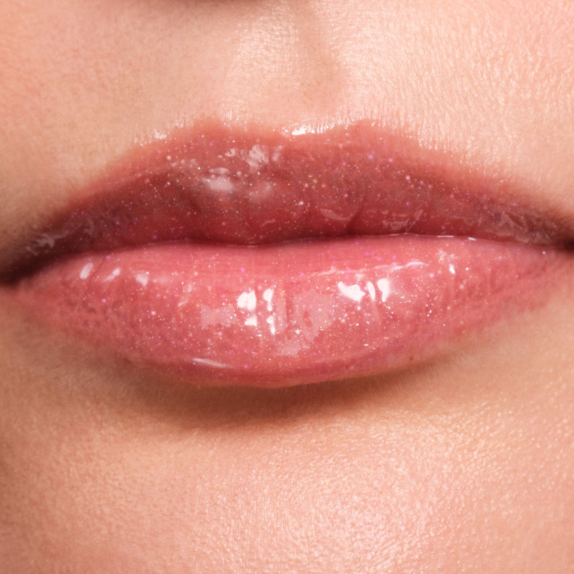 phyto-glow-lip-balm-shimmer-orbit-h5 NATR-10135-Phyto-Glow-Lip-Hover-Orbit.jpg